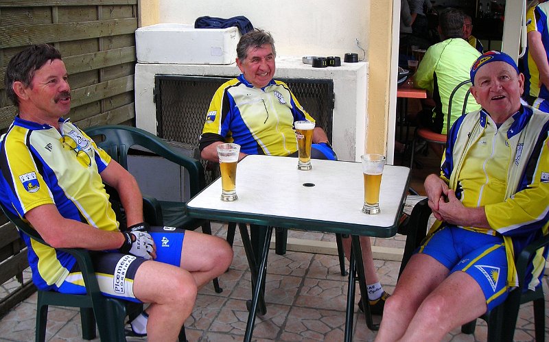 2010-05-27 23 Arrivee au Come-Back.JPG